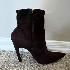 Good American Brown Suede Booties